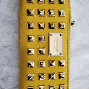 Michael Kors wallet